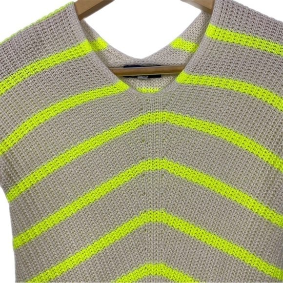 FRESHMAN Girls’ Stripe V-Neck Knit Sweater Size Small (7) - Picture 4 of 6